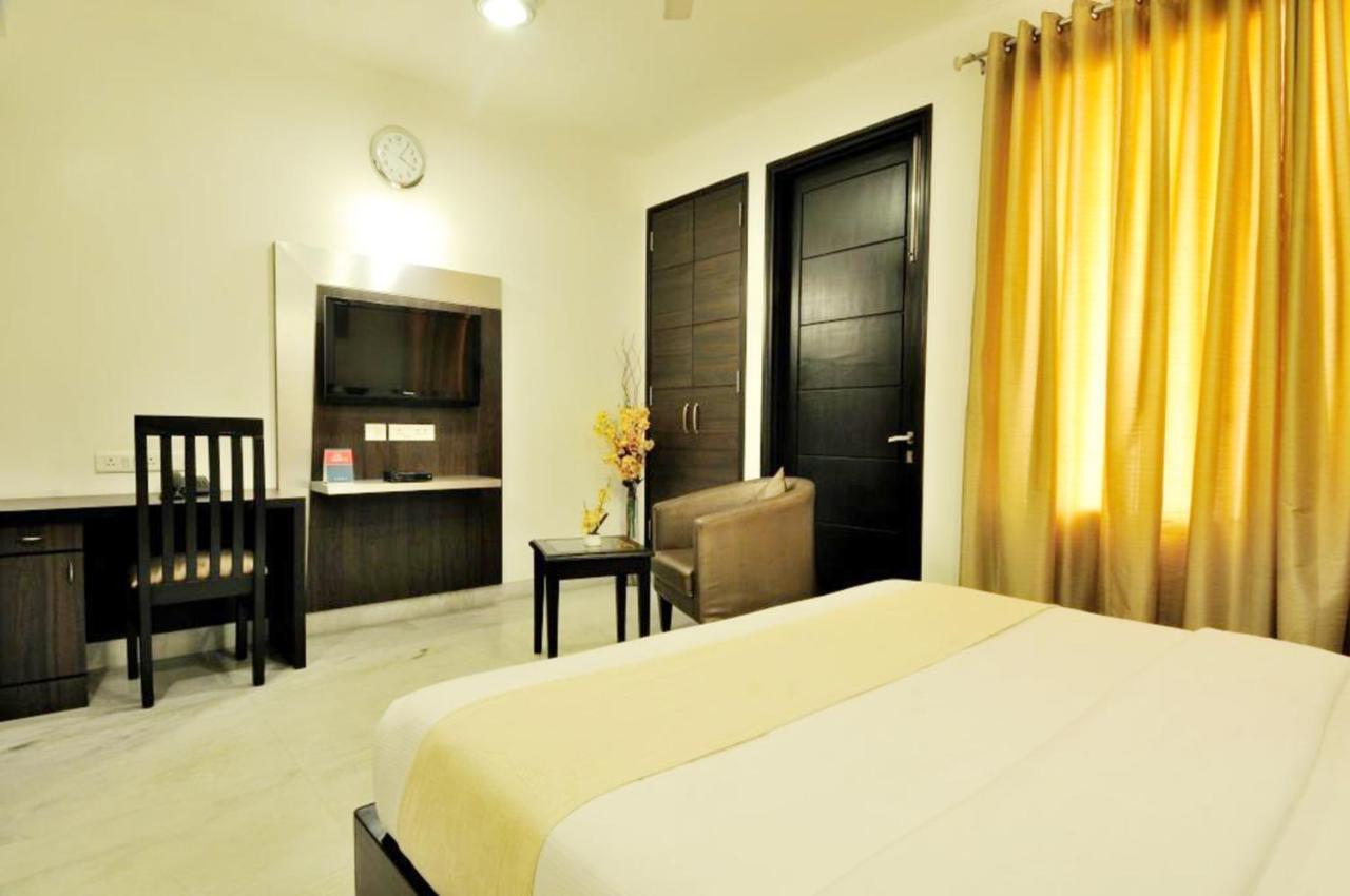 Rr Residency Hotell Delhi  Exteriör bild