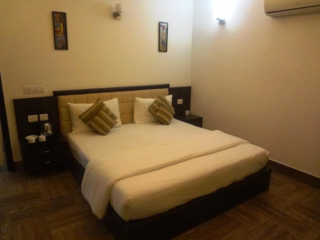 Rr Residency Hotell Delhi  Exteriör bild